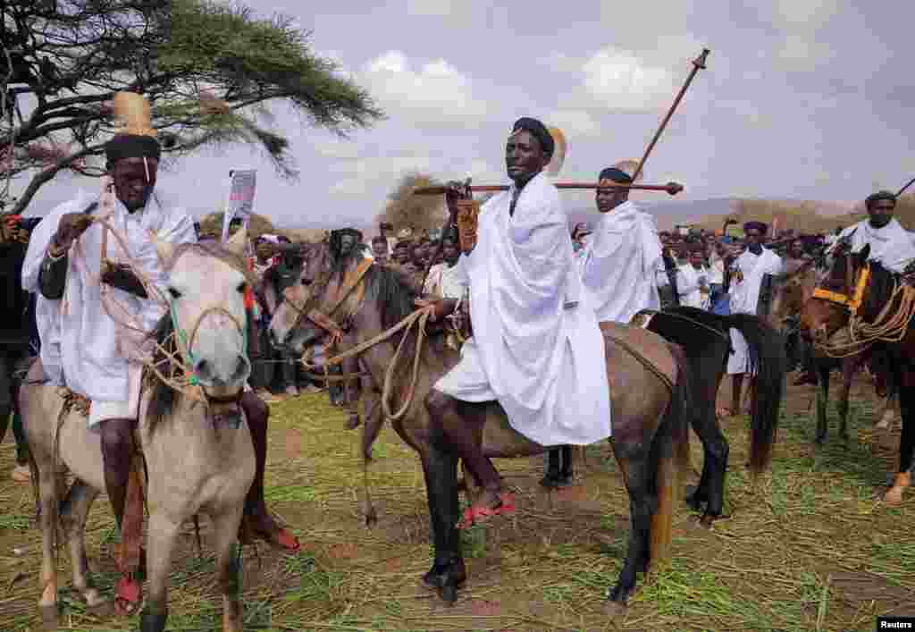 The newly named 72nd Borana Pastoralist chief, &#39;Aba Gada&#39; Guyo Wariyo, 37, rides a horse during his swearing ceremony in Arero, Ethiopia.