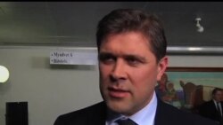 2013-04-28 美國之音視頻新聞: 冰島反對派在選舉中勝出