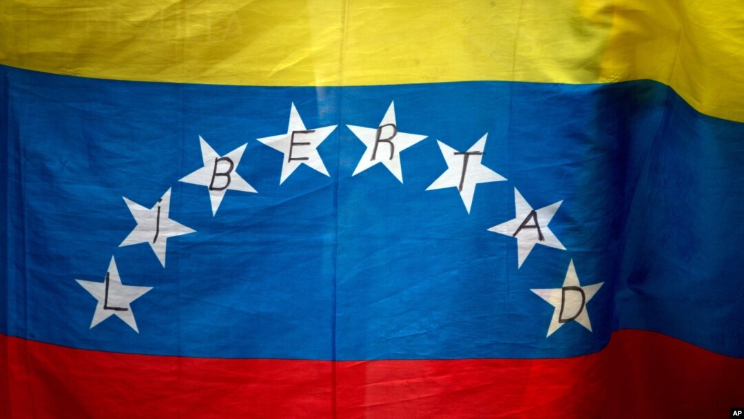 El exministro Miguel Rodríguez Torres asumió una posición crítica contra el gobierno de Nicolás Maduro tras dejar el Ministerio del Interior en el 2014.