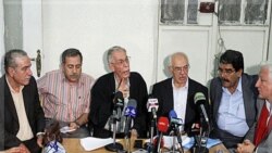 مخالفان دولت سوریه در دمشق از اسد خواستار متوقف کردن سرکوبی ها شدند
