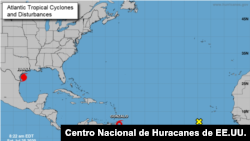 La tormenta tropical Hanna se convirtió en huracán este sábado 25 de julio de 2020, mientras se movía por el Golfo de México hacia la costa de Texas, Estados Unidos.