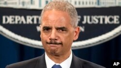 El secretario de Justicia de EE.UU., Eric Holder, avala investigación realizada a los registros telefónicos de AP.