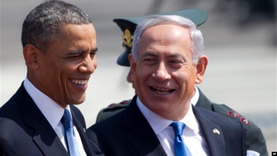 Presiden AS Barack Obama (kiri) dan PM Israel Benjamin Netayahu dalam pertemuan di Tel Aviv, Israel (20/3). Obama meyakinkan Netanyahu agara meminta maaf kepada Turki. 