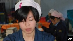 中國製造業工人(資料圖片)