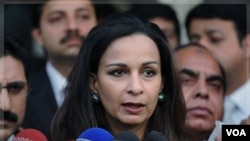 Pakistan desginó a la ex ministra de Información Sherry Rehman para la embajada en Washington, tras la renuncia del embajador Hussain Haqqani.