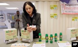 Dr. Aileen Marty, professor of Infectious Diseases at Florida International University, explains the use of insect repellent towelettes in Miami. There have been 238 cases of Zika reported in Florida.
