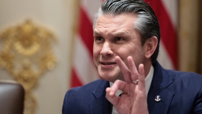 هگست: امیدوارم مذاکرات به نتیجه برسد؛ اما تا آن موقع، وزارت جنگ با بمب مذاکره می‌کند