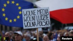 Protest u Krakowu, 10. august 2021. Jakub Wlodek/Agencja Gazeta/via 