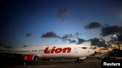 Pesawat Lion Air Boeing 737-900 di Bandara Denpasar, Bali, 14 Agustus 2017.