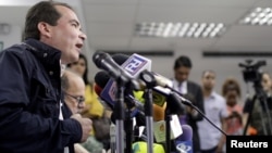 Tomas Guanipa, deputy of the Venezuelan coalition of opposition parties (MUD), attends a news conference in Caracas, Venezuela, Oct. 6, 2017. 