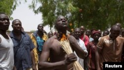 Maharba da Kayan Yakinsu, 14 ga Nuwamba 2014.