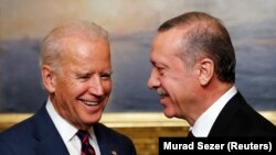 Američki potpredsednik Džozef Bajden i turski predsednik Redžep Tajip Erdogan, 22. novembar 2014.