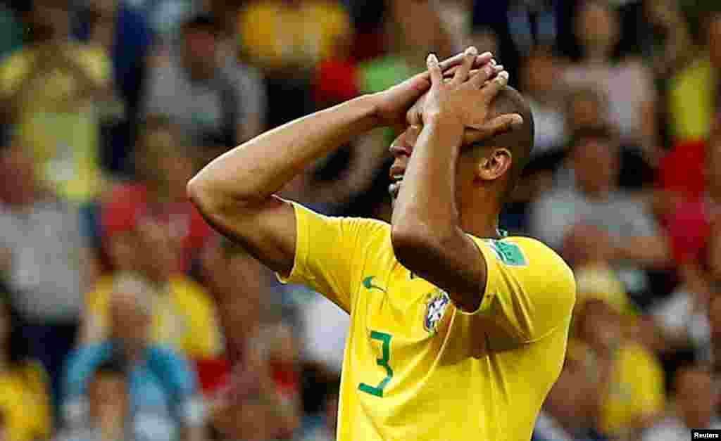 ብራዚላዊ ሚራንዳ ካብ ክትስሓት ክትኣቱ ትቐልል ዝነበረት ኩዕሶ - ኣብ ግጥም ምስ ስዊዘርላንድ ድሕሪ ምስሓቱ ዘንጸባረቖ ሕርቃን