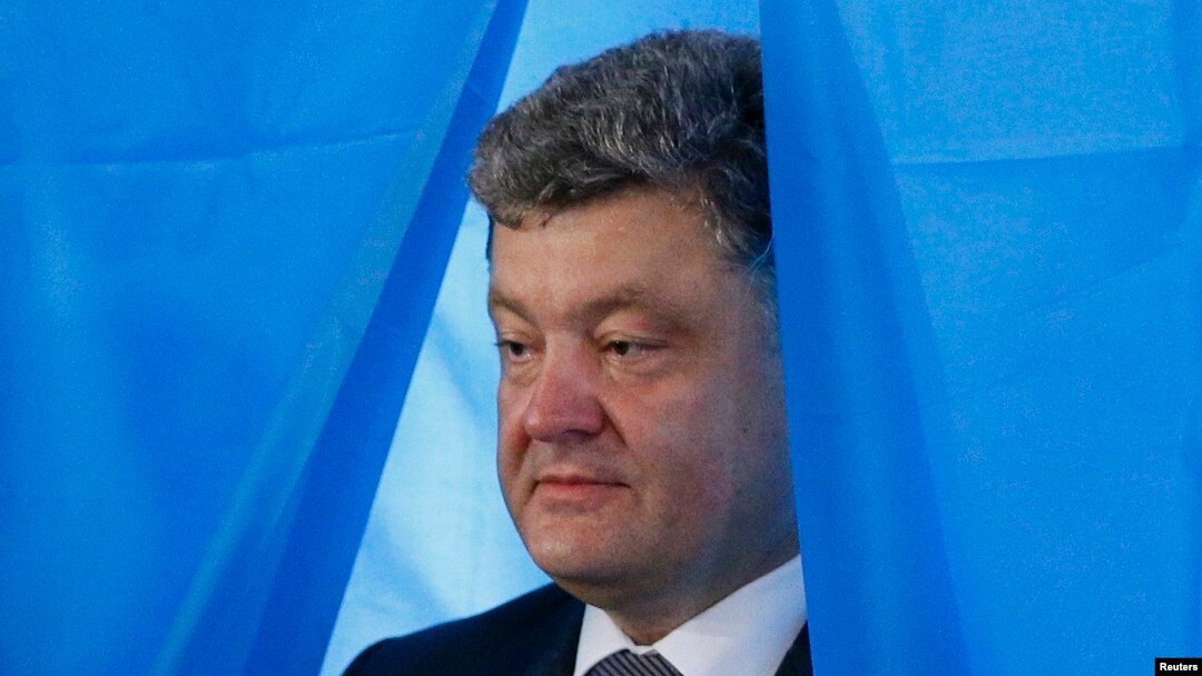 "El plan de paz comienza con mi orden de alto el fuego unilateral", dijo Poroshenko. 