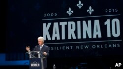 Cựu Tổng thống Bill Clinton phát biểu tại sự kiện đánh dấu 10 năm bão Katrina tại New Orleans, ngày 29/8/2015.