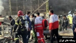 سقوط هلی‌کوپتر در بازار میوه درچه خمینی‌شهر - اصفهان
