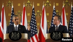 U.S. President Barack Obama and British Prime Minister David Cameron hold a news conference following their meeting at 10 Downing Street in London, Britain, April 22, 2016.