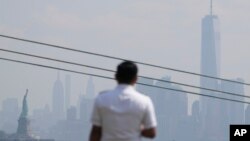 وضعیت هوای آلوده در نیویورک در پی آتش‌سوزی‌های جنگلی در کانادا 