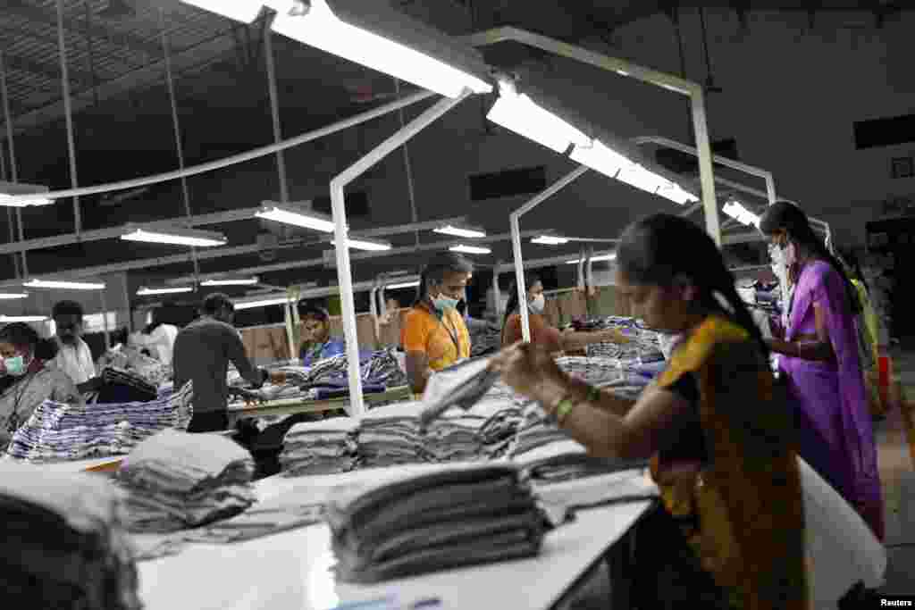 بھارت اور دیگر جنوبی ایشیائی ملکوں کے صنعتکار پر امید ہیں کہ اب انھیں بین الاقوامی مارکیٹ سے زیادہ کام ملے گا۔