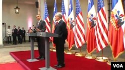 Los presidentes Barack Obama de Estados Unidos y Sebastián Piñera de Chile, durante la conferencia de prensa en La Moneda.