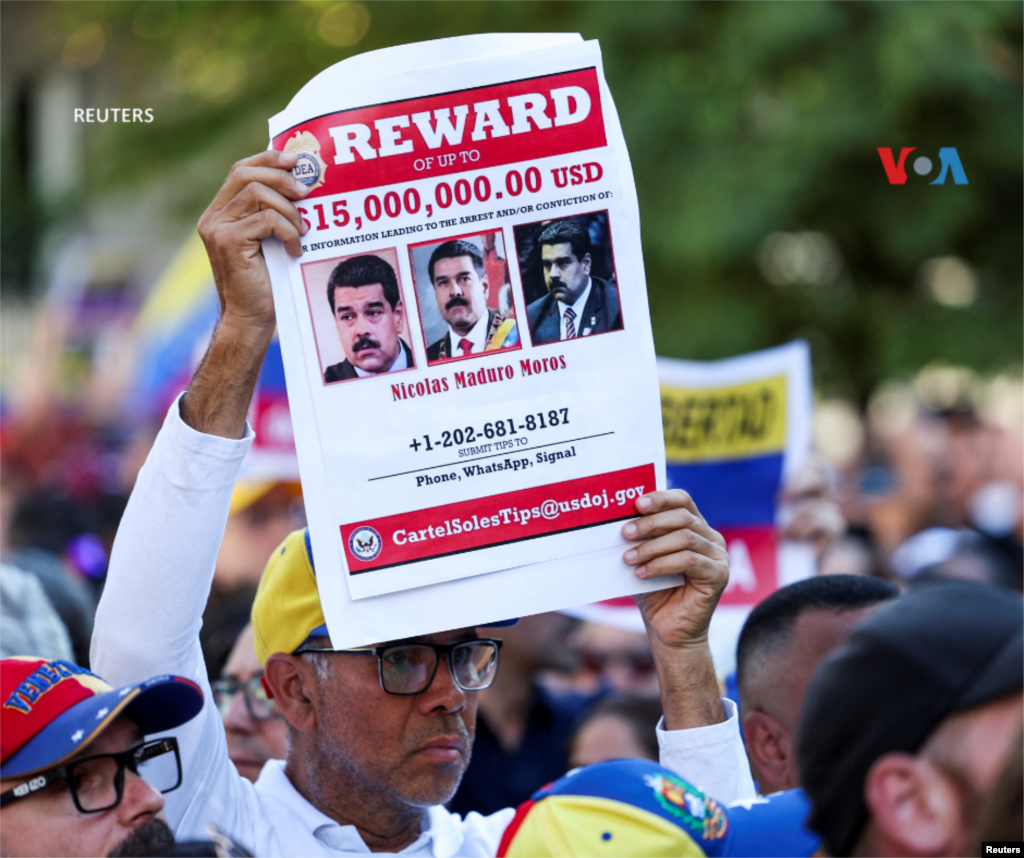 Venezolanos se reúnen en apoyo a Edmundo González, en Madrid.