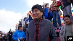 El expresidente Evo Morales llega a Caracollo, Oruro, para encabezar una marcha hacia la capital de Bolivia, como parte de una disputa política con el actual presidente Luis Arce y para protestar por su manejo de la economía, el 17 de septiembre de 2024.