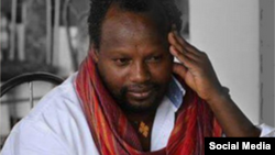 ኣብ ኢትዮጵያ ኣብ ማእሰርቲ ዝጸንሓ ጋዜጠኛ ተመስገን ደሳለኝ ኩነታት ክፈልጡ ከምዘይኸአሉ ስድራቤቱ ገሊጾም