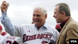 El presidente de Panama, Ricardo Martinelli, aseguró que su país le da la bienvenida a las naciones que participan del Mundial de Béisbol.