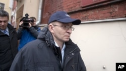 Dmitry Kratov, the only official charged with the death of a Russian whistleblowing lawyer walked free after a Moscow court acquitted him of negligence, December 28, 2012.