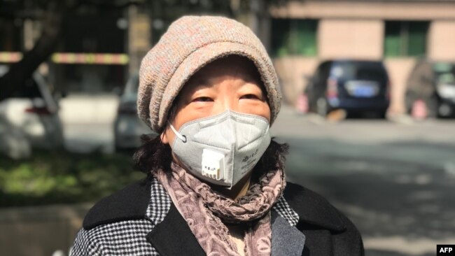 中国作家方方在中国武汉接受媒体采访。(2020年2月22日)