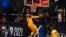 LeBron James dunks lors du 70e NBA All-Star Game au State Farm Arena, à Atlanta, USA, le 7 mars 2021.