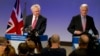 نشست خبری مشترک میشل بارنیه سرپرست هیئت مذاکره کننده اتحادیه اروپا (راست) و دیوید دیویس همتای بریتانیایی او در بروکسل - آرشیو