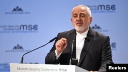 伊朗外长扎里夫17日在慕尼黑国际安全会议上讲话