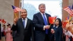 Thủ tướng Nguyễn Xuân Phúc tiếp Tổng thống Mỹ Donald Trump khi ông đến Hà Nội dự hội nghị thượng đỉnh Mỹ-Triều vào ngày 27/2/2019.