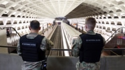 Pripadnici Nacionalne garde na jednoj od vašingtonskih metro stanica (Foto: Reuters/Jonathan Ernst)