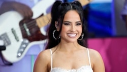 Becky G se afianza en la música regional mexicana con “Encuentros”