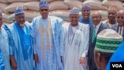 Shugaba Buhari a jihar Kebbi gab da lokacin da matasahin ya far masa