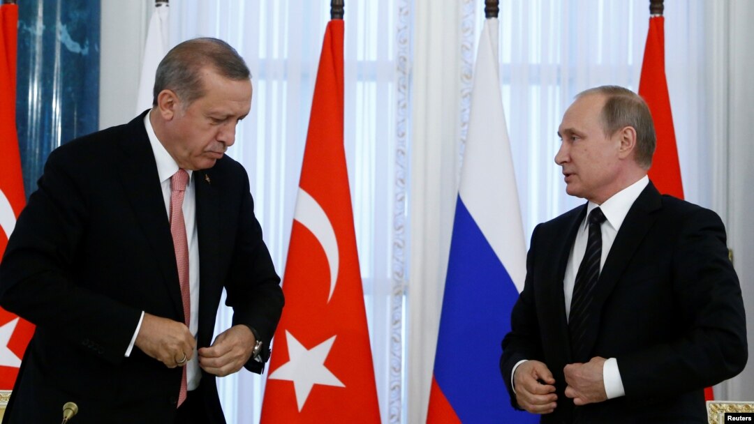 FILE - Russian President Vladimir Putin (R) and Turkish President Recep Tayyip Erdogan attend a news conference following their meeting in St. Petersburg, Russia, Aug. 9, 2016. Both men are scheduled to meet in Moscow Friday.