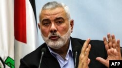 Pemimpin Hamas Ismail Haniyeh mendesak warga Palestina pada Sabtu (14/10) untuk menolak “pengungsian” di Jalur Gaza atau keluar dari wilayah kantong yang diblokade ke Mesir. (Foto: AFP)