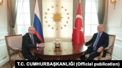 Türkiyə prezidenti Rəcəb Tayyib Ərdoğan və Rusiya prezidenti Vladimir Putin