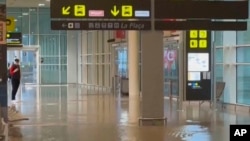 Una vista de una parte inundada del aeropuerto de Barcelona, ​​España, el 4 de noviembre de 2024. 