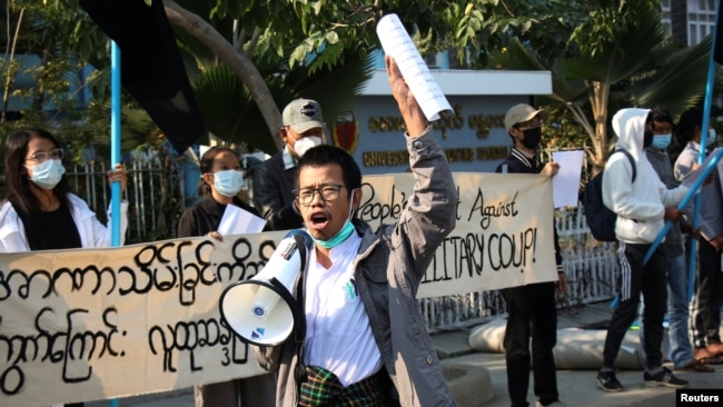 Tayzar San, a protest leader takes part in a protest against the military coup in Mandalay, Myanmar February 4, 2021. (REUTERS)