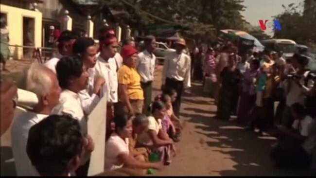 Myanmar phóng thích 102 tù nhân, kể cả tù nhân lương tâm