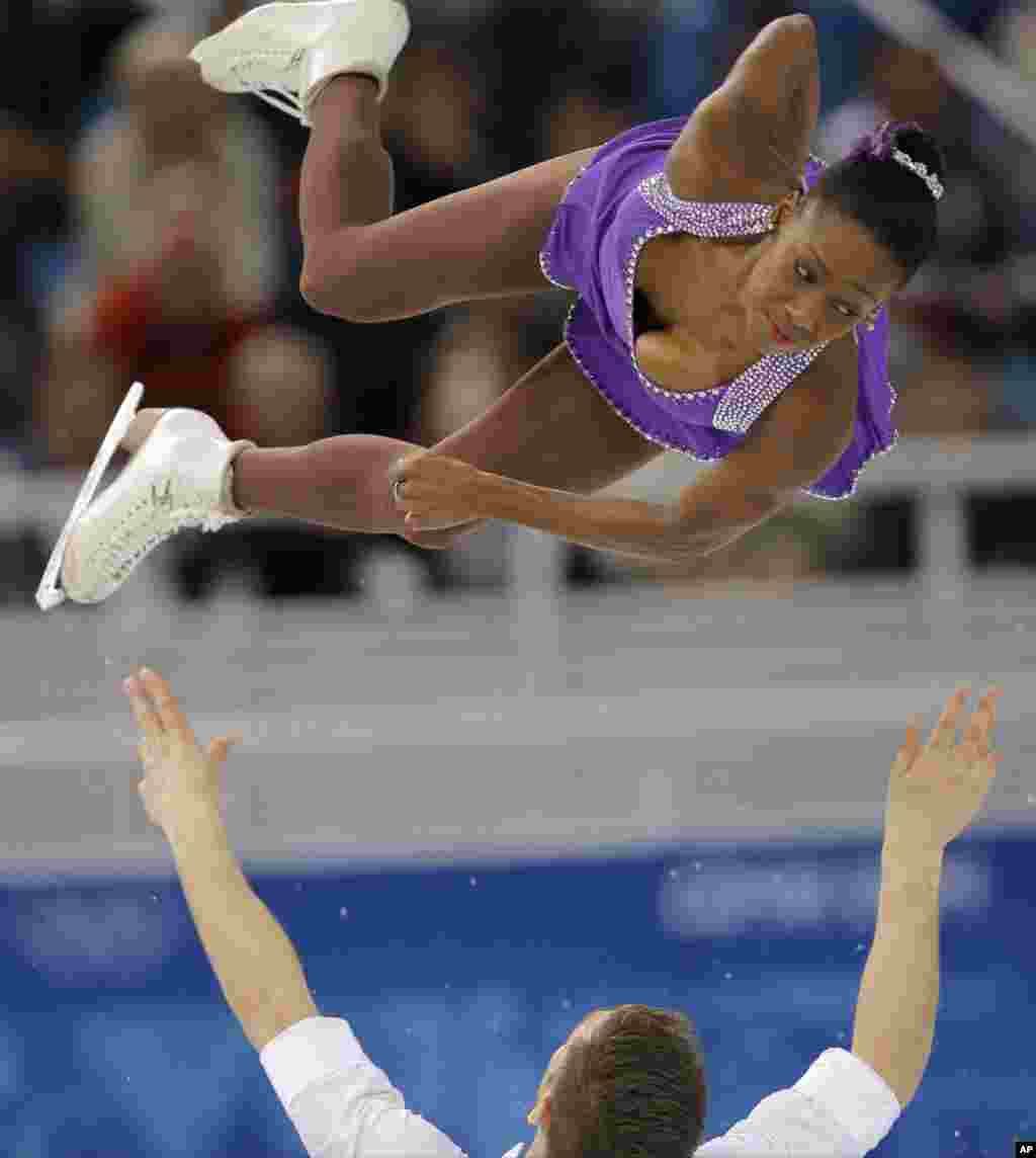 Vanessa James e Morgan Cipres de França, Jogos Olímpicos de Inverno, Sochi, Fev. 11, 2014, Rússia