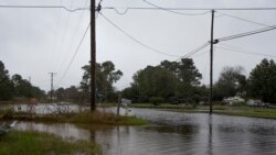 La tormenta post-tropical Ofelia continúa provocando lluvias y fuerte oleaje en la costa noreste de EEUU
.
