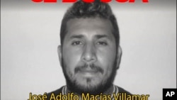 ARCHIVO - Este cartel de búsqueda publicado en X por el Ministerio del Interior de Ecuador el 9 de enero de 2024 muestra a José Adolfo Macías Villamar, alias Fito, el líder de la pandilla Los Choneros.
