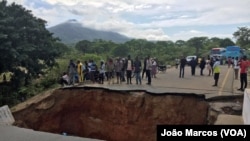 Ponte no município de Caimbambo em Benguela, desabou a 9 de Novembro 