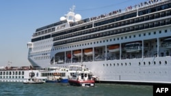 Круизный лайнер MSC Opera у причала в Венеции. Италия. 2 июня 2019 г.