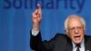 Sanders: Clinton "no está calificada" para ser presidente