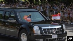 Xe của Tổng thống Donald Trump đến dinh Istana ở Singapore ngày 11/6/2018.